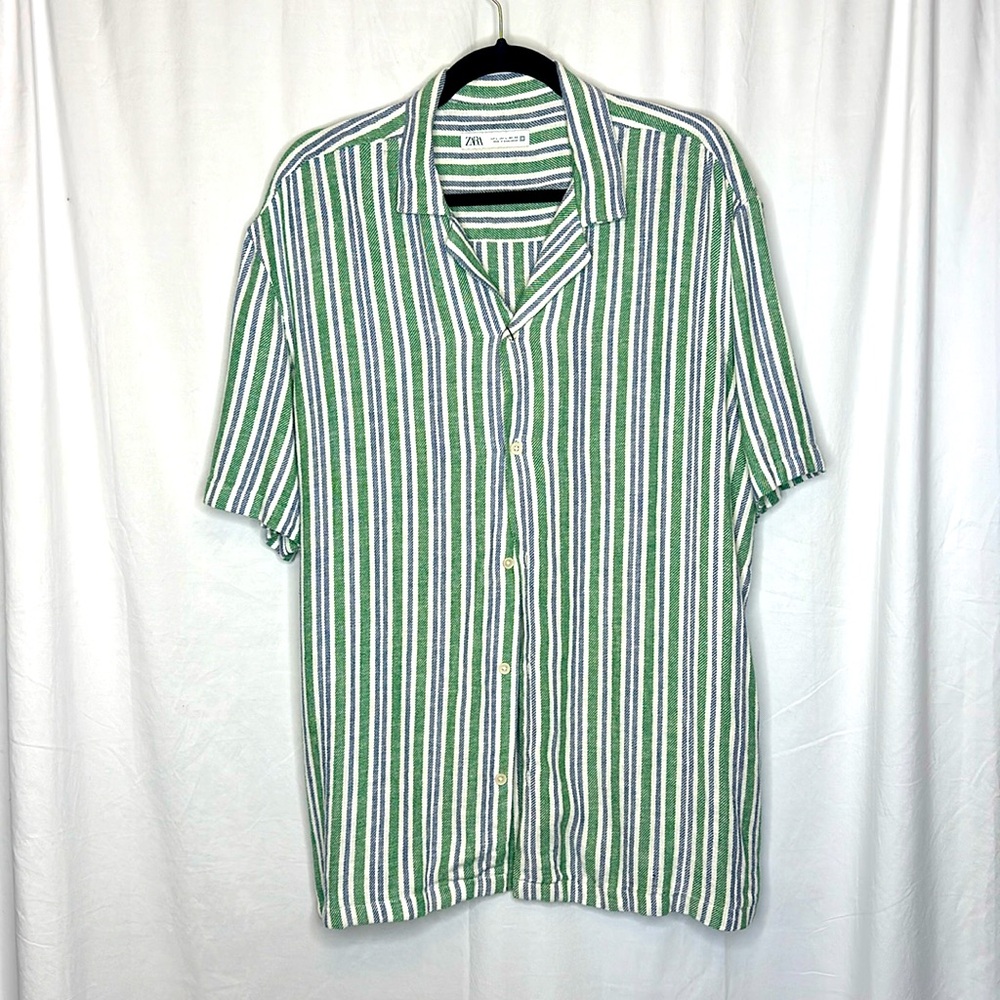Zara Mens green striped shirt